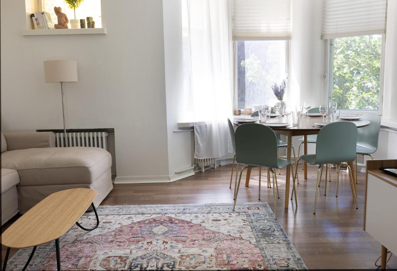 2Ndhomes City Center 2Br Apartment By The Finnish National Theatre With Balcony And Park View Helsinki Exterior foto
